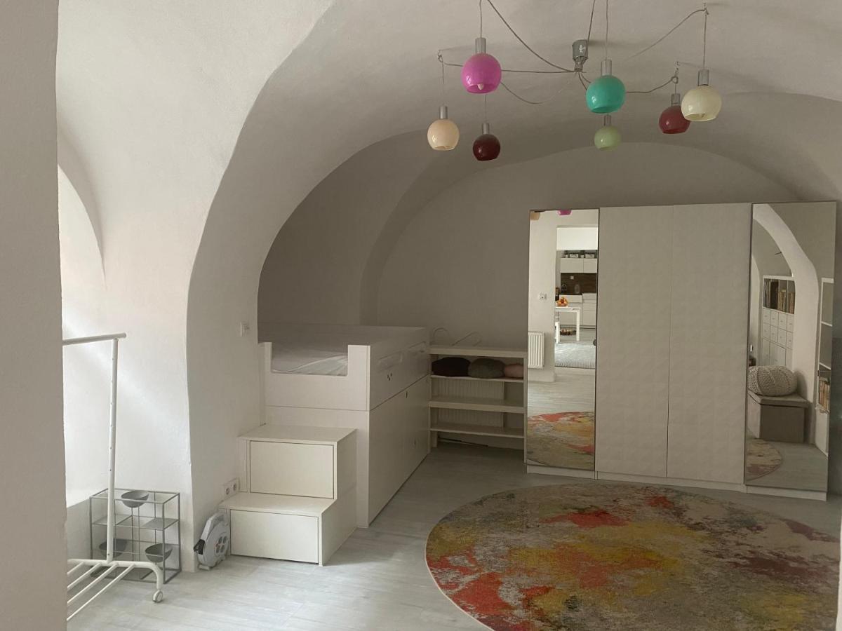 Apartman Fabrik Hainburg an der Donau Luaran gambar