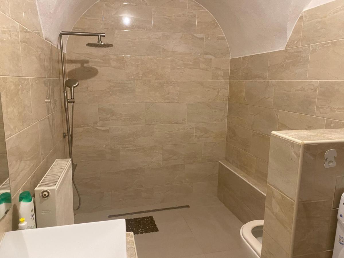Apartman Fabrik Hainburg an der Donau Luaran gambar